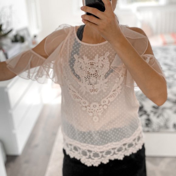 Forever 21 Ruffled Lace-Trim Top, size XS - Picture 1 of 4